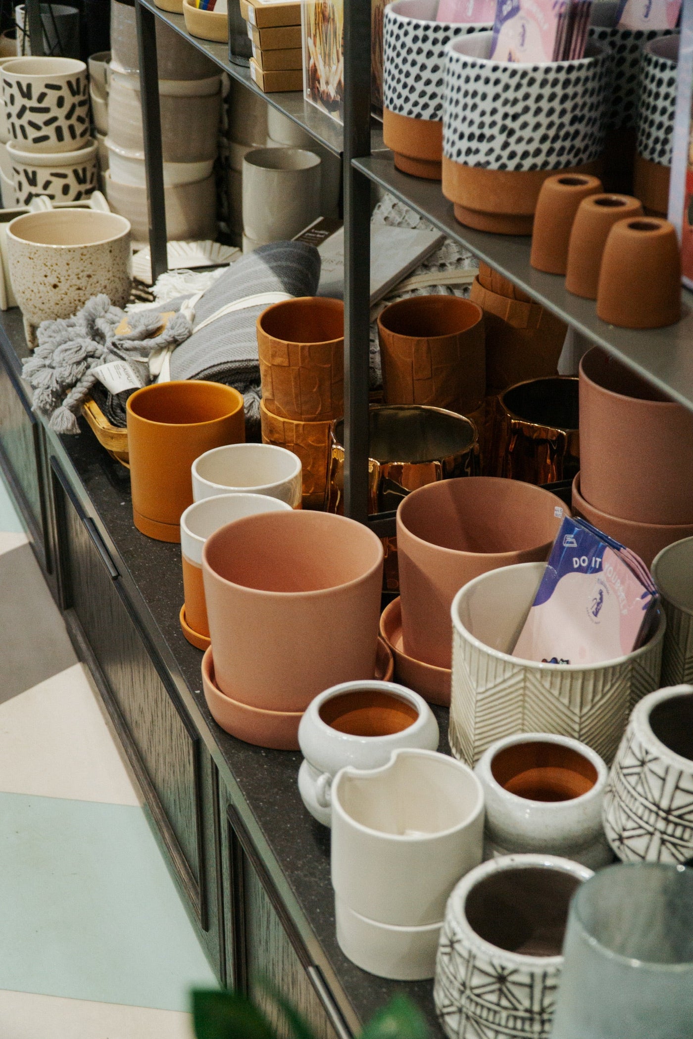 Pots & Planters
